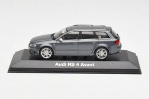 Audi RS4 B7 Avant Harmaa Minichamps 1:43 5010509223 Metalli