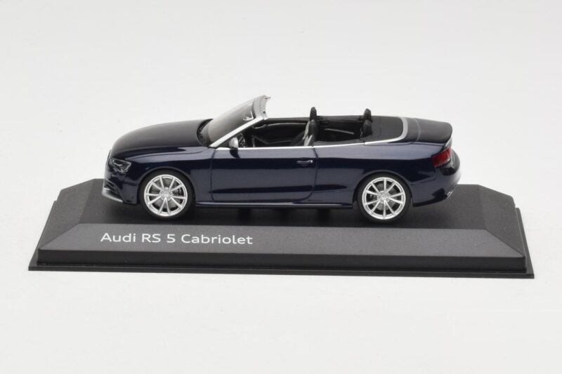 Audi RS5 B8 Avoauto Estoril Blue Minichamps 1:43 5011215313 Metalli