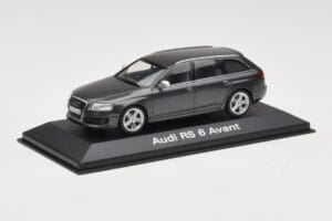 Audi RS6 C5 Avant Daytona Grey Minichamps 1:43 5010710233 Metalli — kuva 2 / 4