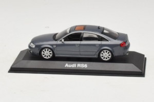 Audi RS6 C5 Harmaa Minichamps 1:43 20000001217001 Metalli