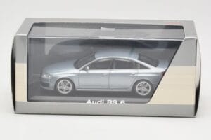Audi RS6 C6 Monza Silver Minichamps 1:43 5010810113 Metalli — kuva 4 / 4