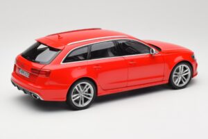 Audi RS6 C7 Avant Punainen Minichamps 1:18 110012011 Metalli — kuva 3 / 8