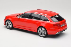 Audi RS6 C7 Avant Punainen Minichamps 1:18 110012011 Metalli — kuva 7 / 8
