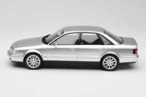 Audi S4 C4 4.2 V8 Crystal Silver Otto 1:18 OT464 Hartsi — kuva 3 / 6