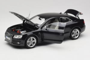 Audi S5 B8 Coupe Musta Norev 1:18 188360 Metalli — kuva 2 / 8