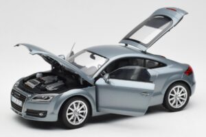 Audi TT 8J Condor Harmaa Minichamps 1:18 5010500415 Metalli — kuva 2 / 8
