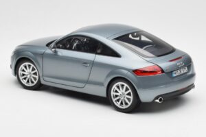 Audi TT 8J Condor Harmaa Minichamps 1:18 5010500415 Metalli — kuva 7 / 8