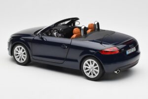 Audi TT 8J Roadster Syvänmeren Sininen Minichamps 1:18 5010500525 Metalli — kuva 7 / 8