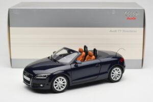 Audi TT 8J Roadster Syvänmeren Sininen Minichamps 1:18 5010500525 Metalli — kuva 8 / 8