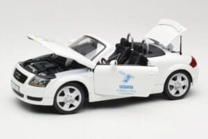 Audi TT 8N Avoauto Valkoinen Maisto 1:18 56065 Metalli — kuva 2 / 8
