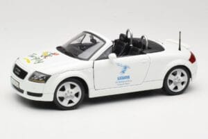 Audi TT 8N Avoauto Valkoinen Maisto 1:18 56065 Metalli