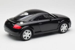 Audi TT 8N Musta Minichamps 1:18 155017021 Metalli — kuva 2 / 6