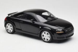 Audi TT 8N Musta Minichamps 1:18 155017021 Metalli — kuva 4 / 6