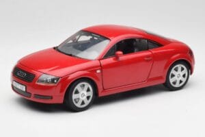Audi TT 8N Coupe Punainen Revell 1:18 89909092 Metalli