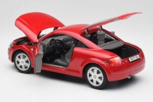 Audi TT 8N Coupe Punainen Revell 1:18 89909092 Metalli — kuva 5 / 8
