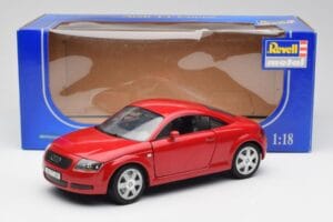Audi TT 8N Coupe Punainen Revell 1:18 89909092 Metalli — kuva 8 / 8