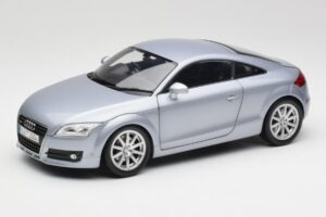 Audi TT 8N RHD Lake Hopea Metallic Minichamps 1:18 150015020 Metalli