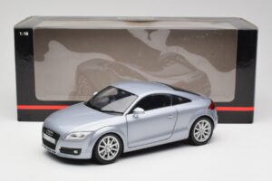 Audi TT 8N RHD Lake Hopea Metallic Minichamps 1:18 150015020 Metalli — kuva 8 / 8