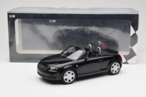 Audi TT 8N Roadster Black Metallic Minichamps 1:18 155017030 Metalli — kuva 6 / 6