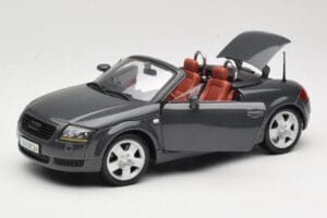 Audi TT 8N Roadster Harmaa Maisto 1:18 50346 Metalli — kuva 2 / 8