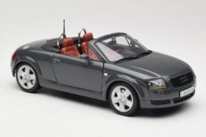 Audi TT 8N Roadster Harmaa Maisto 1:18 50346 Metalli — kuva 6 / 8