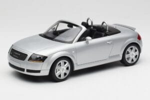 Audi TT 8N Roadster Silver Metallic Minichamps 1:18 155017031 Metalli