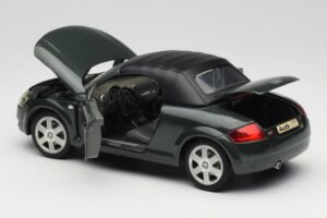 Audi TT 8N Roadster Vihreä Revell 1:18 8979 Metalli — kuva 5 / 8