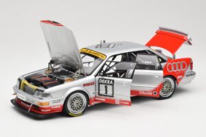 Audi V8 DTM #1 Team AZR F. Biela DTM Champion 1992 Minichamps 1:18 100921001 Metalli — kuva 2 / 8