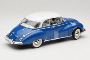 Auto Union 1000 S Coupe Sininen Valkoinen Revell 1:18 08909 Metalli — kuva 2 / 6
