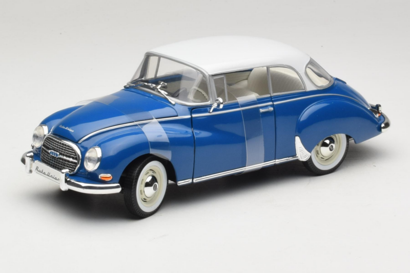 Auto Union 1000 S Coupe Sininen Valkoinen Revell 1:18 08909 Metalli