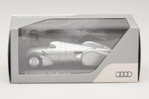 Auto Union Type B Lucca Silver Minichamps 1:43 5031300413 Metalli — kuva 5 / 5