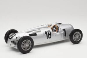 Auto Union Typ C #18 B. Rosemeyer Internationales Eifelrennen Nürburgring Winner 1936 Minichamps 1:18 155361018 Metalli — kuva 2 / 6