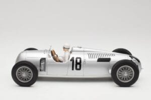 Auto Union Typ C #18 B. Rosemeyer Internationales Eifelrennen Nürburgring Winner 1936 Minichamps 1:18 155361018 Metalli — kuva 3 / 6