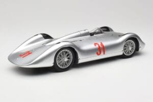 Auto Union Typ C Stromlinie #31 B. Rosemeyer 1937 Hopea Revell 1:18 08436 Metalli — kuva 3 / 8
