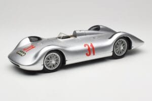 Auto Union Typ C Stromlinie #31 B. Rosemeyer 1937 Hopea Revell 1:18 08436 Metalli