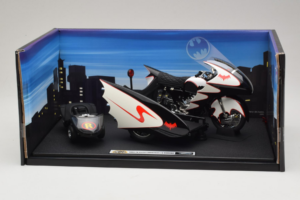 Batcycle & Sidecar Batman TV Series Hot Wheels 1:18 R0006 Metalli