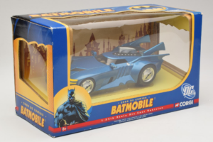 Batmobile DC Comics Corgi 1:24 77511 Metalli — kuva 2 / 3