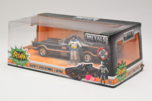 Batmobile Batman-figuuri Mukana Metals Diecast 1:24 98259 Metalli — kuva 3 / 3