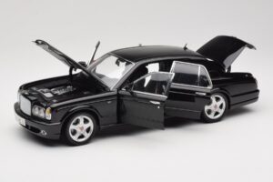Bentley Arnage R Musta Minichamps 1:18 100139071 Metalli — kuva 2 / 8