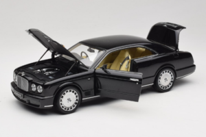 Bentley Brooklands Musta Minichamps 1:18 100139600 Metalli — kuva 2 / 8