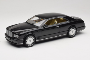 Bentley Brooklands Musta Minichamps 1:18 100139600 Metalli