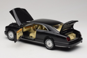 Bentley Brooklands Musta Minichamps 1:18 100139600 Metalli — kuva 5 / 8