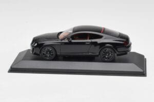 Bentley Continental GT Musta Mustilla Vanteilla Minichamps 1:43 BENTLEY002 Metalli