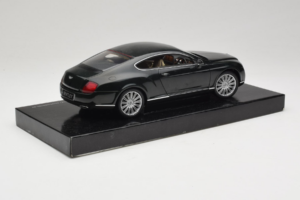 Bentley Continental GT British Racing Green Minichamps 1:18 BL570 Metalli — kuva 4 / 8