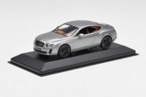 Bentley Continental GT Harmaa Mustilla Vanteilla Minichamps 1:43 BENTLEY001 Metalli — kuva 2 / 4
