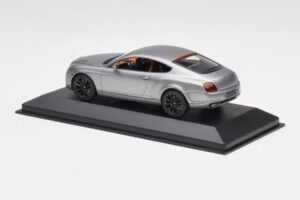Bentley Continental GT Harmaa Mustilla Vanteilla Minichamps 1:43 BENTLEY001 Metalli — kuva 3 / 4