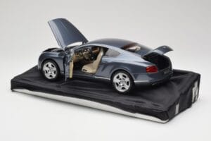 Bentley Continental GT Grey Metallic Minichamps 1:18 100139920 Metalli — kuva 5 / 8
