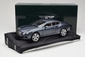 Bentley Continental GT Grey Metallic Minichamps 1:18 100139920 Metalli — kuva 8 / 8