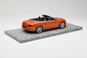 Bentley Continental GT Speed Avoauto Orange Metallic Minichamps 1:18 107139430 Metalli — kuva 2 / 6