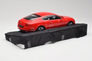 Bentley Continental GT St. James Red Minichamps 1:18 100139922 Metalli — kuva 3 / 8